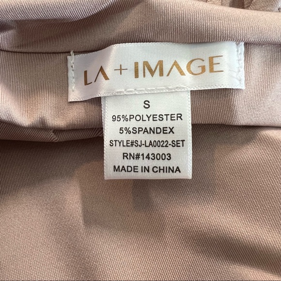 3/$25  NWT Fitness Romper & Cover small - Picture 10 of 10